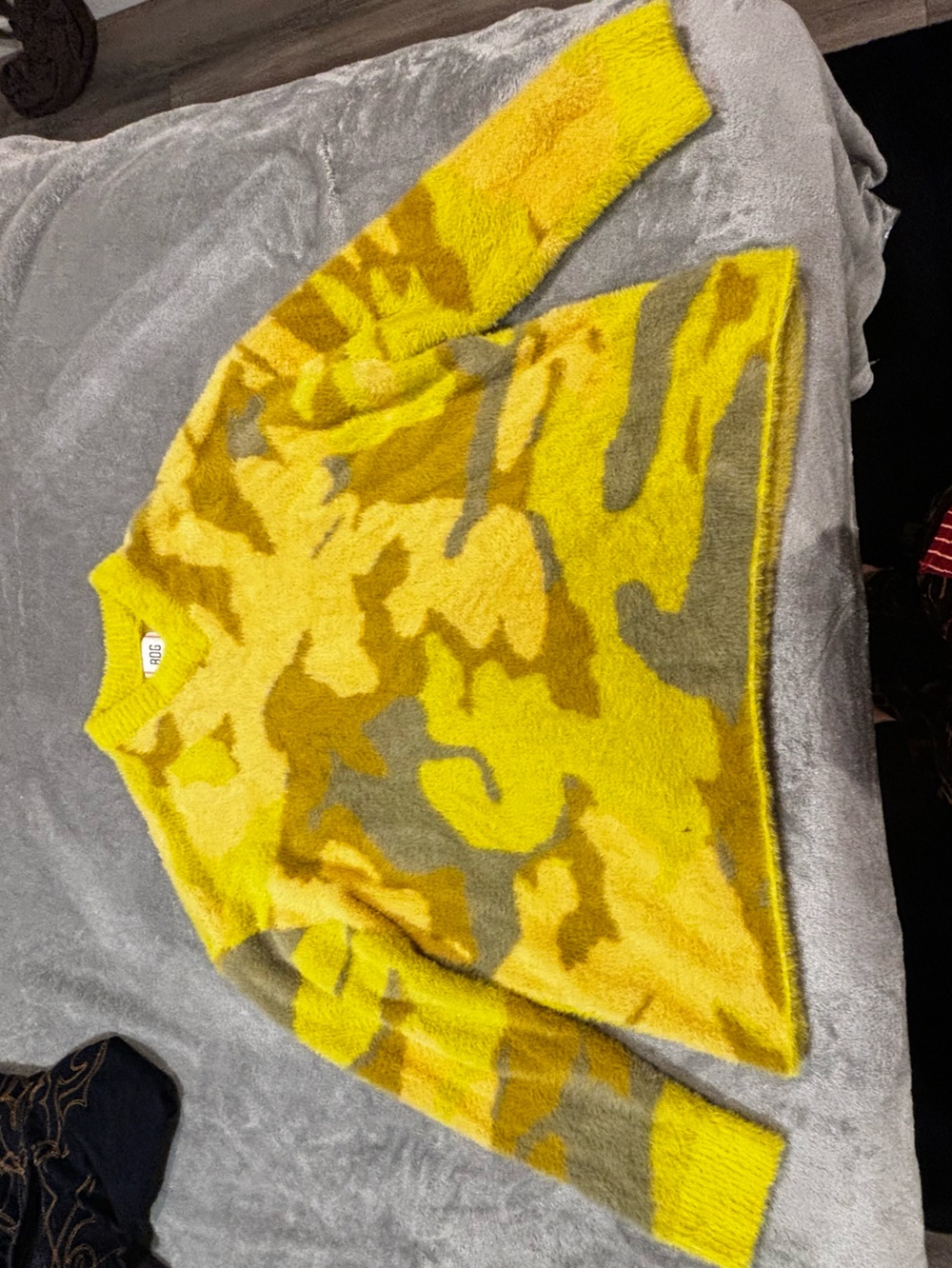 BDG Yellow & Olive Crewneck Camouflage Sweater